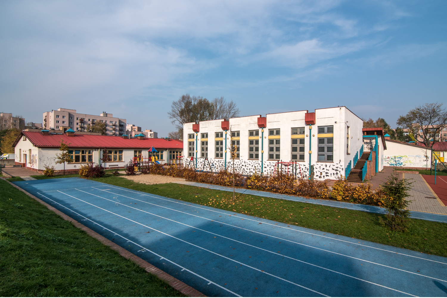 Zdjęcie architektury budynku Szkoła Podstawowa nr 343 im. Matki Teresy z Kalkuty